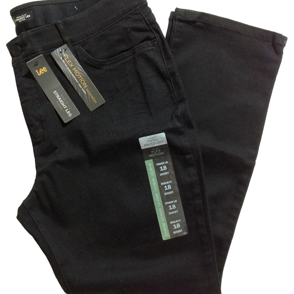 Lee Secretly Shapes, Straight Leg Jeans. New With Tickets. Size 18 Short.